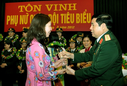 Đại tướng Phùng Quang Thanh với công tác vì sự tiến bộ của phụ nữ